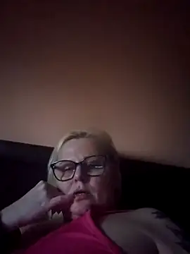 Snapshot of NieMaJazdyBezGwiazdy7883 chatting on 17, 11, 2025 NieMaJazdyBezGwiazdy7883 online show from 17, 11, 2025