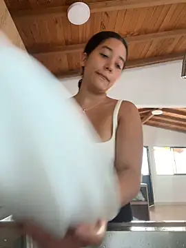 Nhefertary online show from 10, 11, 2025