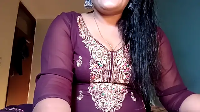Snapshot of horny_milf_couple chatting on 6, 6, 2026 horny milf couple online show from 6, 6, 2026