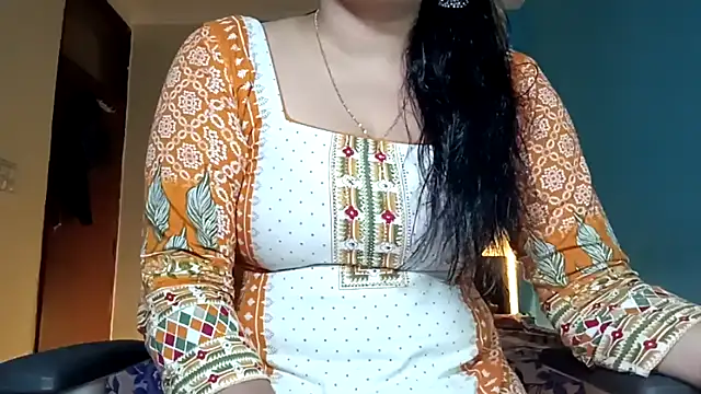 Snapshot of horny_milf_couple chatting on 7, 6, 2026 horny milf couple online show from 7, 6, 2026