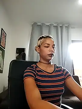 Helenoir online show from 2, 4, 2026