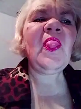 LusiyaGold5 online show from 28, 10, 2025