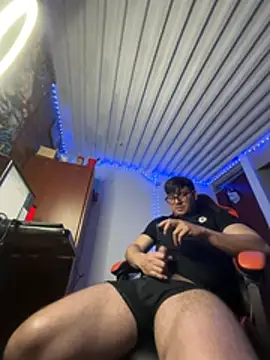 Snapshot of kaspar_6 chatting on 4, 4, 2026 kaspar 6 online show from 4, 4, 2026