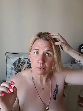LaceyWestxx online show from 25, 5, 2026