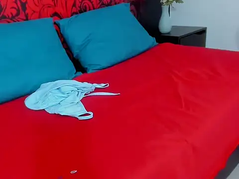 Snapshot of Candy_sweety1 chatting on 4, 12, 2025 Candy sweety1 online show from 4, 12, 2025