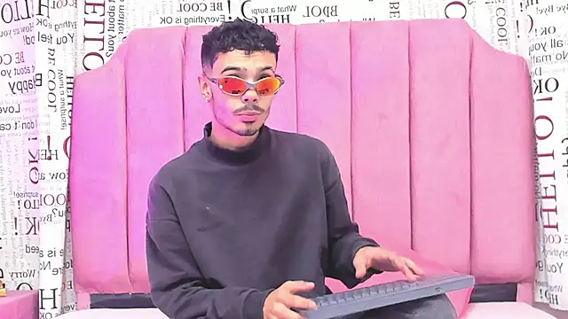 Timothe Evans online show from 22, 10, 2025