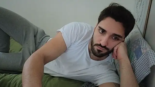 Al3xox02 online show from 12, 2, 2026