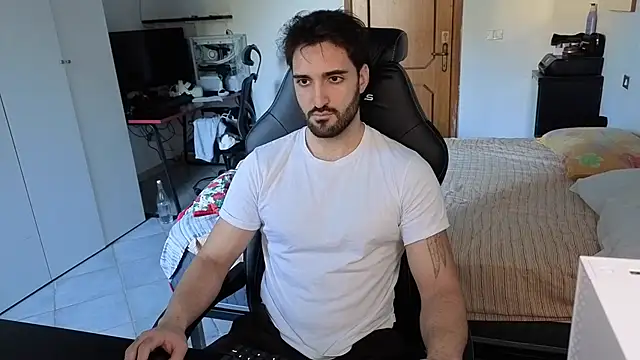 Al3xox02 online show from 21, 2, 2026