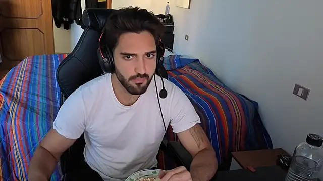 Al3xox02 online show from 27, 4, 2026