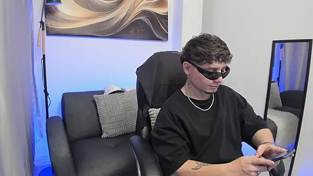 Snapshot of Leoo_Miller chatting on 9, 1, 2026 Leoo Miller online show from 9, 1, 2026