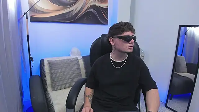 Snapshot of Leoo_Miller chatting on 10, 1, 2026 Leoo Miller online show from 10, 1, 2026