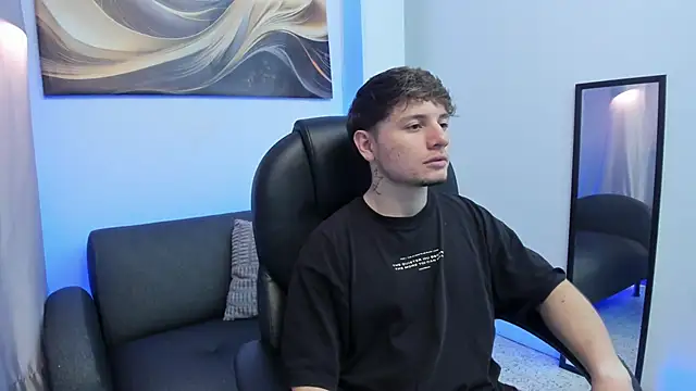 Snapshot of Leoo_Miller chatting on 14, 2, 2026 Leoo Miller online show from 14, 2, 2026