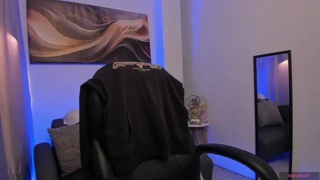 Snapshot of Leoo_Miller chatting on 19, 2, 2026 Leoo Miller online show from 19, 2, 2026