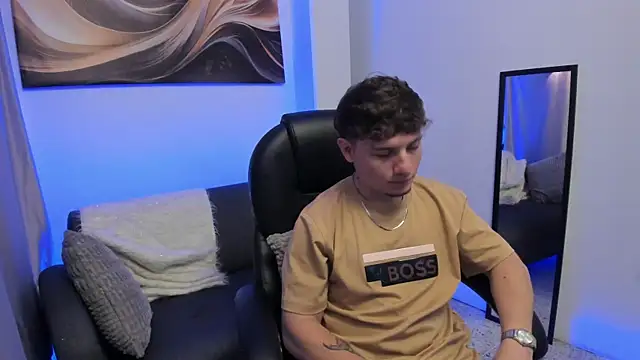 Snapshot of Leoo_Miller chatting on 1, 3, 2026 Leoo Miller online show from 1, 3, 2026