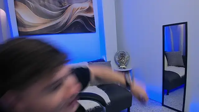 Snapshot of Leoo_Miller chatting on 4, 3, 2026 Leoo Miller online show from 4, 3, 2026