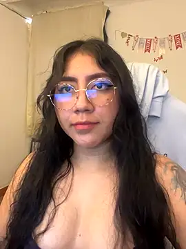 LoveLyy- online show from 5, 10, 2025