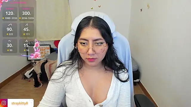 LoveLyy- online show from 13, 10, 2025