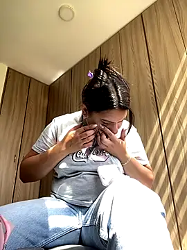 Stefany Bam online show from 14, 12, 2025