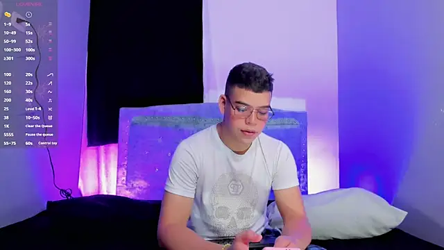 alex boyy online show from 14, 10, 2025