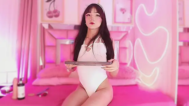 Nefera Noxx online show from 23, 12, 2025