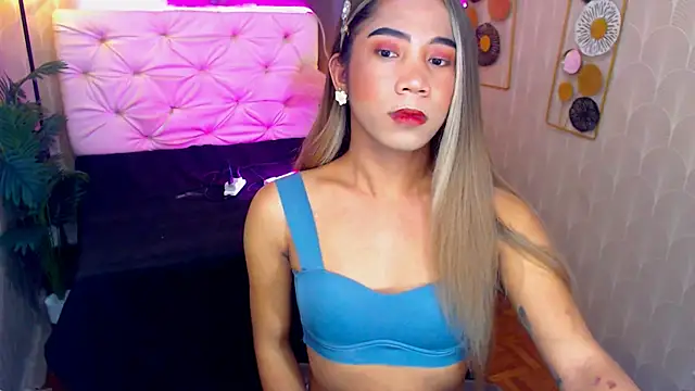 Snapshot of Seductive_nathalie chatting on 16, 10, 2025 Seductive nathalie online show from 16, 10, 2025