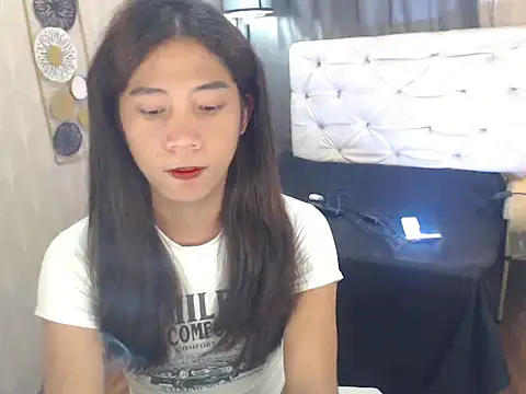 Snapshot of Seductive_nathalie chatting on 21, 11, 2025 Seductive nathalie online show from 21, 11, 2025