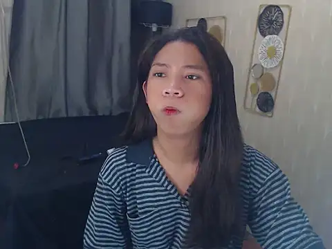 Snapshot of Seductive_nathalie chatting on 30, 11, 2025 Seductive nathalie online show from 30, 11, 2025