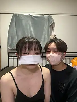 Snapshot of CoYu-528 chatting on 11, 11, 2025 CoYu-528 online show from 11, 11, 2025