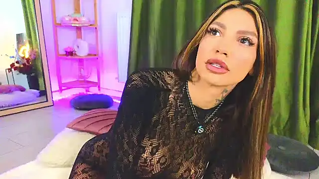 Ashley luxx online show from 13, 3, 2026