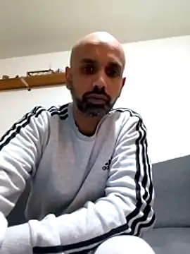 Snapshot of T1T012 chatting on 6, 1, 2026 T1T012 online show from 6, 1, 2026