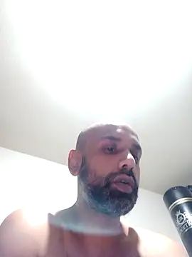 Snapshot of T1T012 chatting on 2, 2, 2026 T1T012 online show from 2, 2, 2026