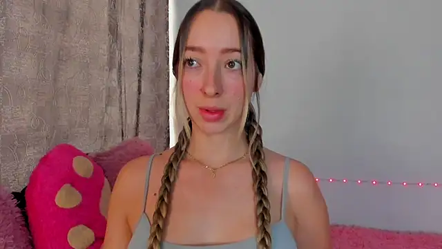 Sophia rouse online show from 15, 11, 2025