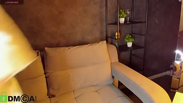 Barbara Mitchel online show from 21, 10, 2025