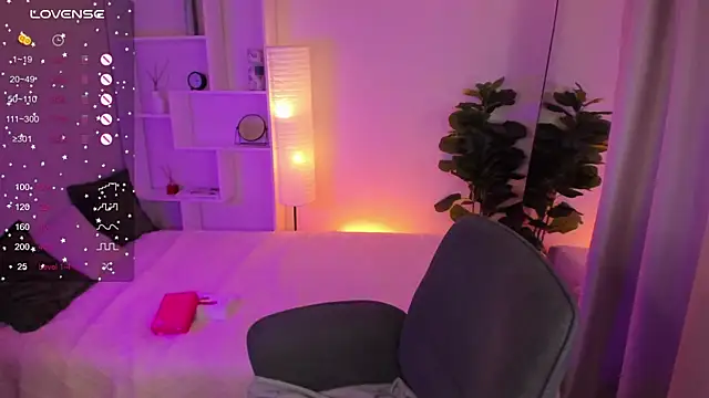 Snapshot of BlackSabbath_ chatting on 10, 11, 2025 BlackSabbath online show from 10, 11, 2025