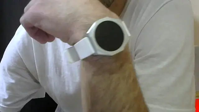 Snapshot of MakabulaAndrey chatting on 2, 12, 2025 MakabulaAndrey online show from 2, 12, 2025