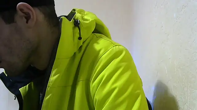 Snapshot of MakabulaAndrey chatting on 15, 12, 2025 MakabulaAndrey online show from 15, 12, 2025