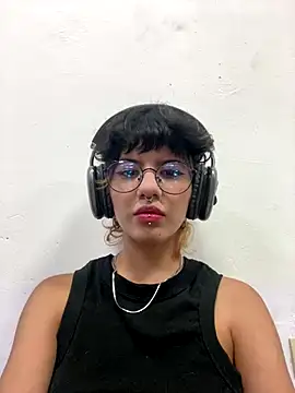 Snapshot of eva_caos chatting on 14, 11, 2025 eva caos online show from 14, 11, 2025