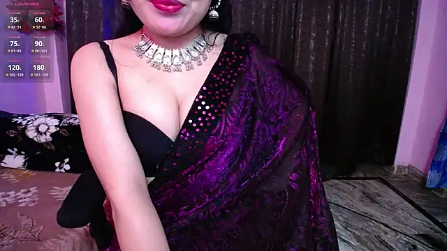 Snapshot of Hot_Hazel chatting on 5, 2, 2026 Hot Hazel online show from 5, 2, 2026