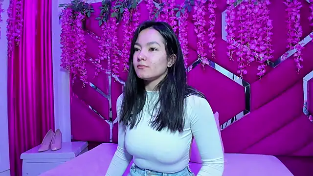 Gisell Squirt  online show from 22, 4, 2026