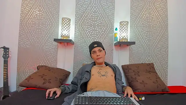 JacobBlackwell  online show from 17, 10, 2025