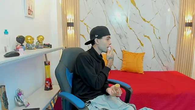 JacobBlackwell  online show from 13, 1, 2026