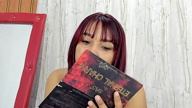 luisabecker  online show from 17, 11, 2025