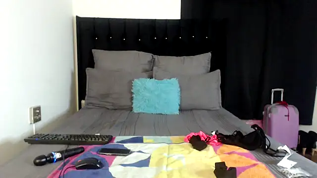 MissLola026 online show from 26, 4, 2026