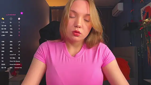 RebeccaEglitis online show from 27, 4, 2026