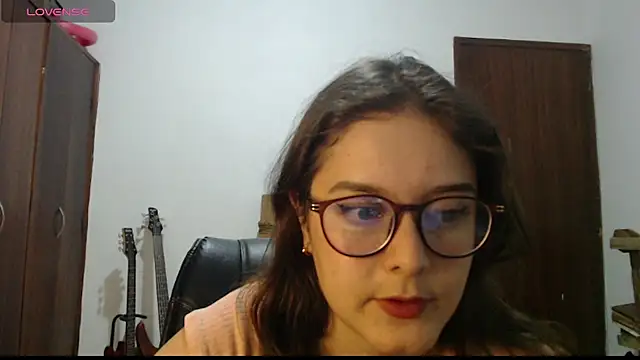 Snapshot of CarlaLorez chatting on 2, 4, 2026 CarlaLorez online show from 2, 4, 2026