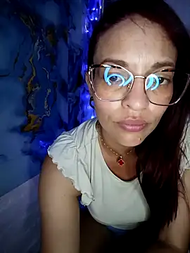 Snapshot of cerecita_anna chatting on 4, 5, 2026 cerecita anna online show from 4, 5, 2026