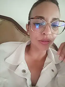 Snapshot of cerecita_anna chatting on 12, 6, 2026 cerecita anna online show from 12, 6, 2026