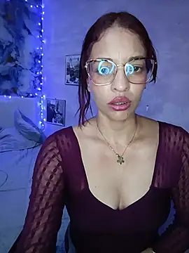 Snapshot of cerecita_anna chatting on 7, 7, 2026 cerecita anna online show from 7, 7, 2026