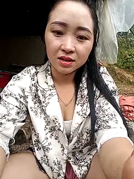 Snapshot of miemie-xx chatting on 14, 10, 2025 miemie-xx online show from 14, 10, 2025