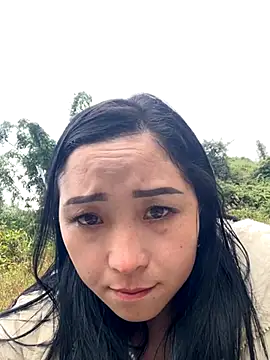 Snapshot of miemie-xx chatting on 27, 10, 2025 miemie-xx online show from 27, 10, 2025